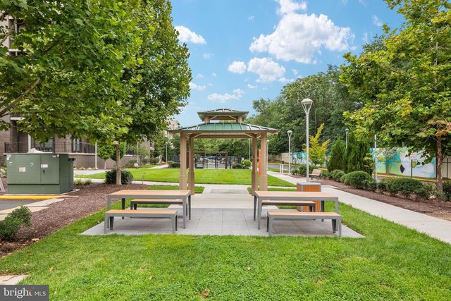 1876 EASTERLY RD, Reston, VA 20190