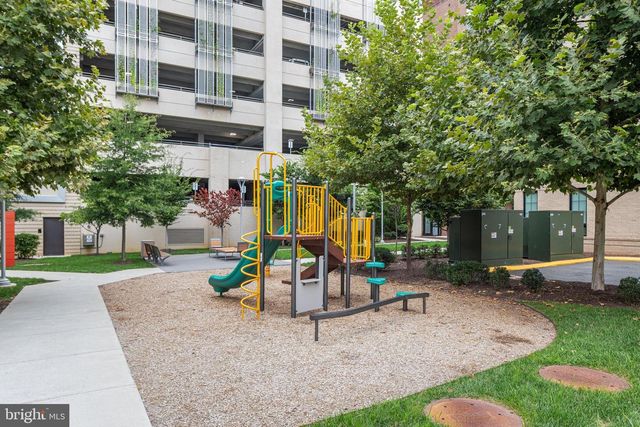 1876 EASTERLY RD, Reston, VA 20190