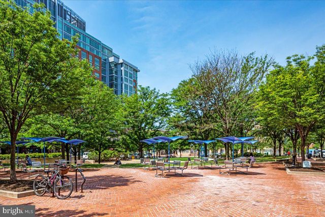 1876 EASTERLY RD, Reston, VA 20190