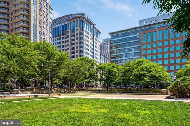 1876 EASTERLY RD, Reston, VA 20190