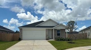 402 Emma Street, Angleton, TX 77515