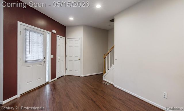 4509 Alexander Pines Drive, Clarkston, MI 48346