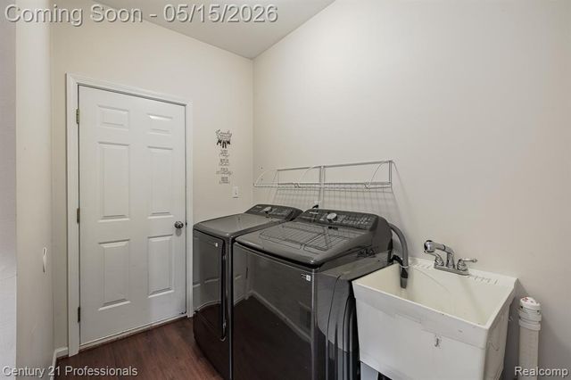 4509 Alexander Pines Drive, Clarkston, MI 48346