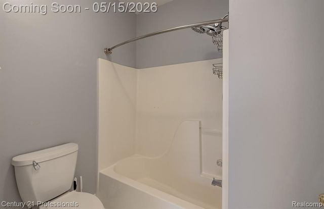 4509 Alexander Pines Drive, Clarkston, MI 48346
