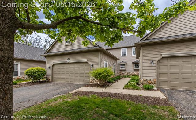 4509 Alexander Pines Drive, Clarkston, MI 48346