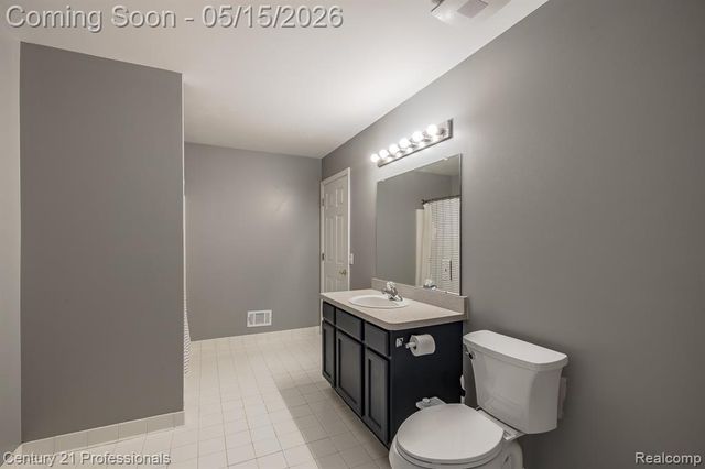 4509 Alexander Pines Drive, Clarkston, MI 48346