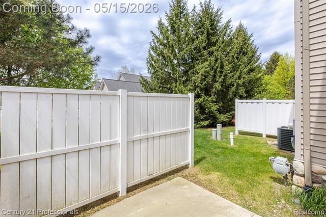 4509 Alexander Pines Drive, Clarkston, MI 48346