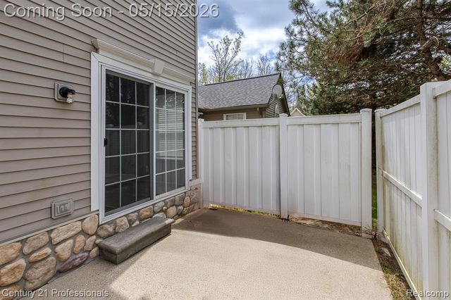 4509 Alexander Pines Drive, Clarkston, MI 48346