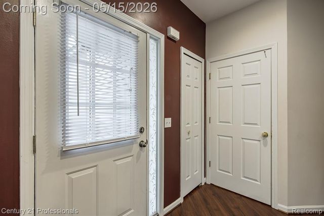 4509 Alexander Pines Drive, Clarkston, MI 48346