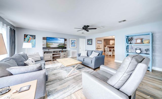 315 Fairway Boulevard, Panama City Beach, FL 32407