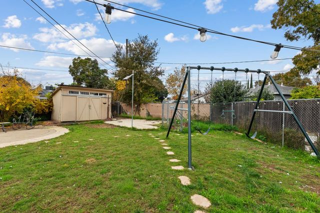 6136 McLaren Avenue, Sacramento, CA 95822