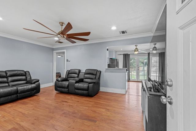 6136 McLaren Avenue, Sacramento, CA 95822