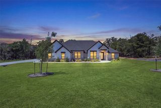 2017 Forest Bridge Drive, Azle, TX 76020