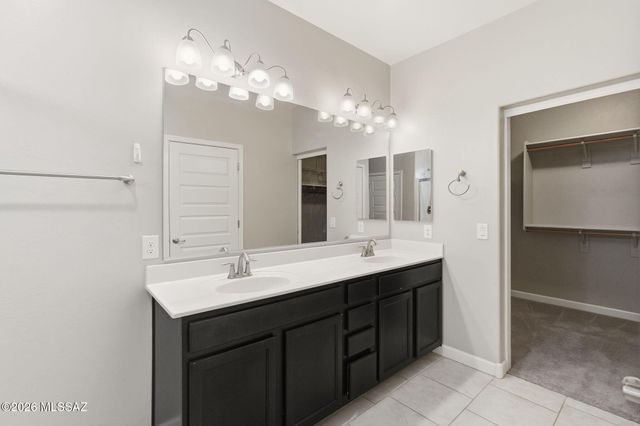 620 S Bh Carrol Place, Corona De Tucson, AZ 85641