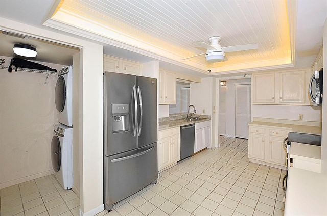 5047 N Highway A1a 802, Fort Pierce, FL 34949