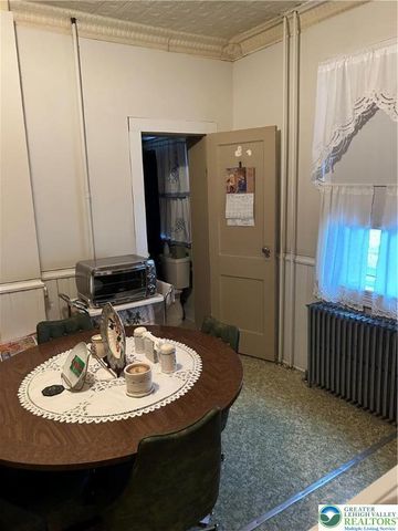 412 Pennsylvania Avenue, Roseto Boro, PA 18013