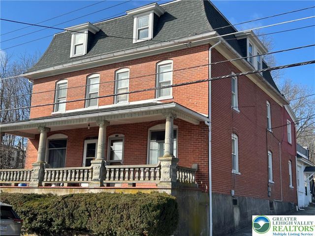 412 Pennsylvania Avenue, Roseto Boro, PA 18013