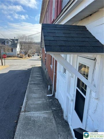 412 Pennsylvania Avenue, Roseto Boro, PA 18013