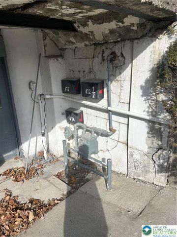 412 Pennsylvania Avenue, Roseto Boro, PA 18013