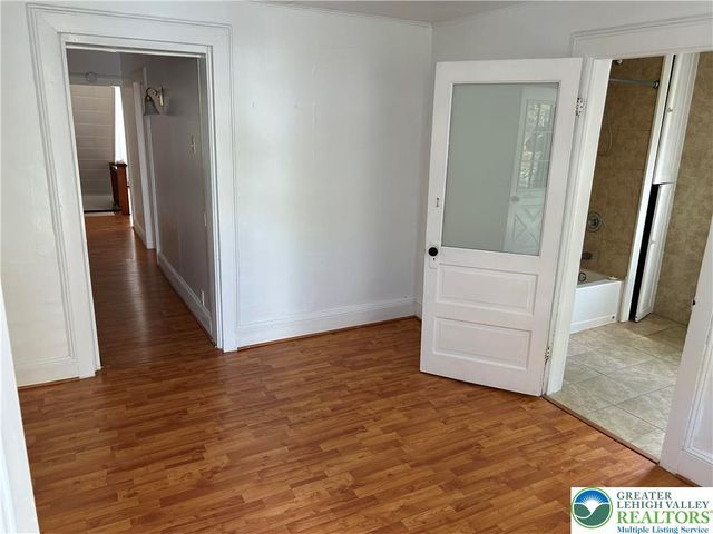 412 Pennsylvania Avenue, Roseto Boro, PA 18013