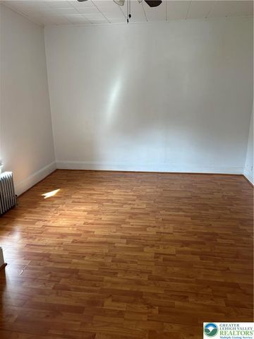 412 Pennsylvania Avenue, Roseto Boro, PA 18013