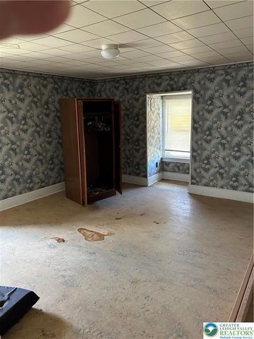 412 Pennsylvania Avenue, Roseto Boro, PA 18013