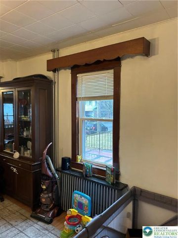 412 Pennsylvania Avenue, Roseto Boro, PA 18013