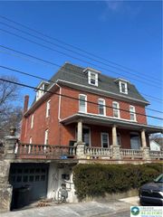 412 Pennsylvania Avenue, Roseto Boro, PA 18013