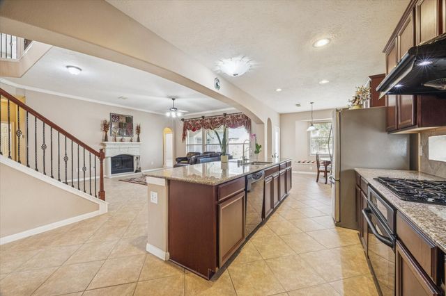 419 White Oak Pointe, League City, TX 77573