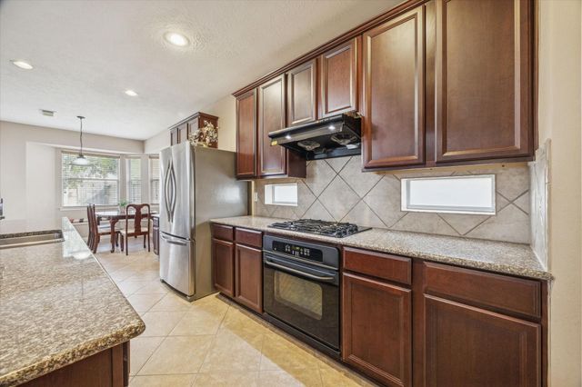 419 White Oak Pointe, League City, TX 77573