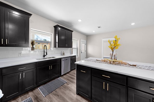 802 Jefferson Street E, Sulphur Springs, TX 75482