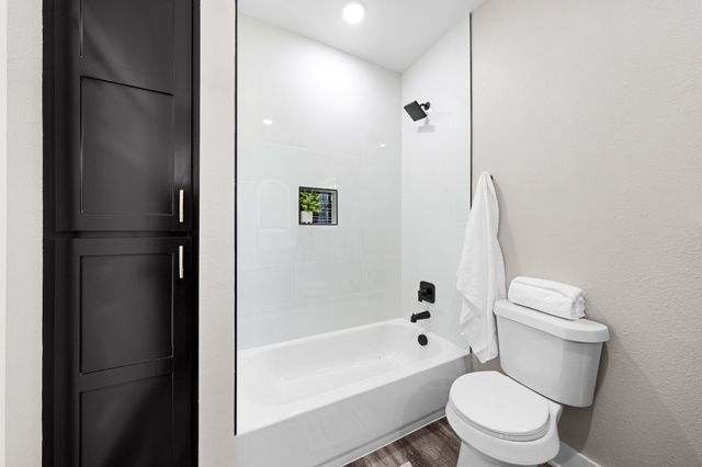 802 Jefferson Street E, Sulphur Springs, TX 75482