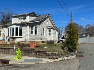 59 High St, Wayne Twp., NJ 07470