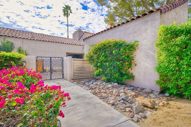 382 Wimbledon Drive, Rancho Mirage, CA 92270