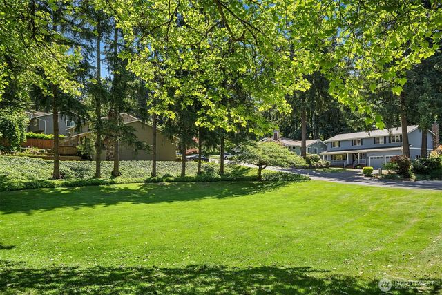 13241 SE 57th Street, Bellevue, WA 98006