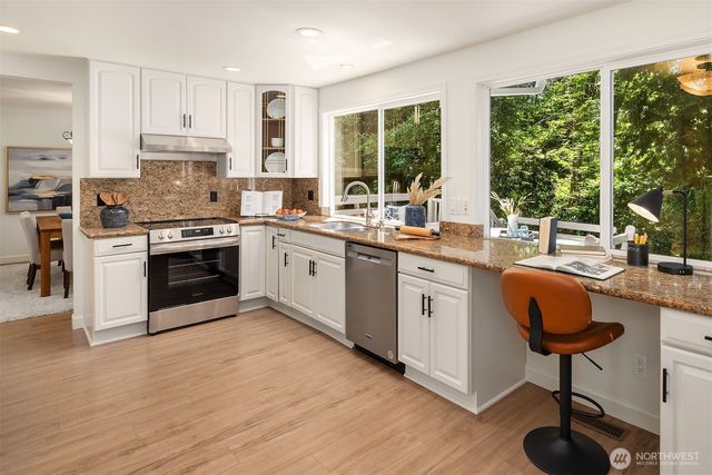 13241 SE 57th Street, Bellevue, WA 98006