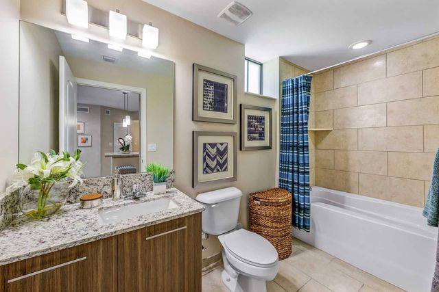 16808 SW 137th Avenue 932, Miami, FL 33177