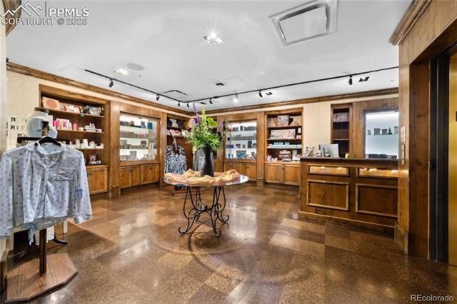 1926 Villa Creek Circle, Colorado Springs, CO 80921