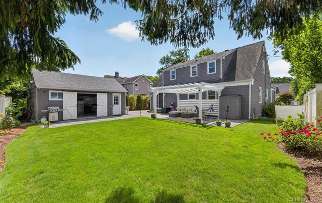 51 Chestnut Street, Westbury, NY 11590