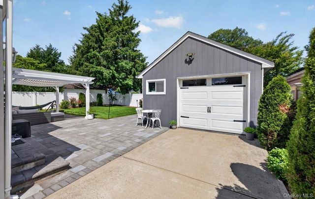 51 Chestnut Street, Westbury, NY 11590