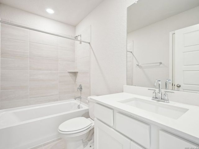 11329 Feather Vale, San Antonio, TX 78254