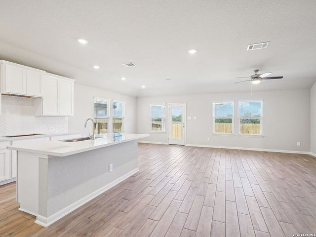 11329 Feather Vale, San Antonio, TX 78254