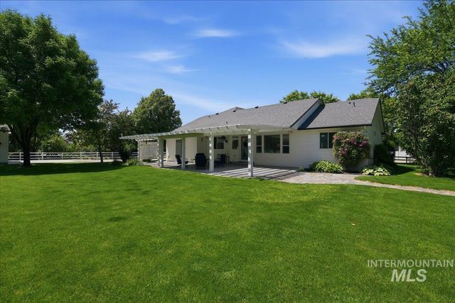 920 N Ashford Ln., Nampa, ID 83687