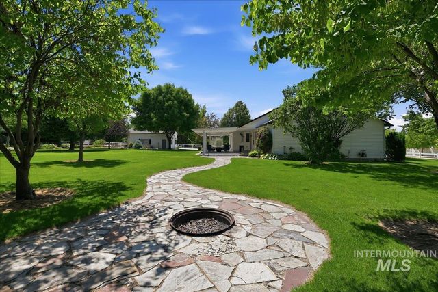 920 N Ashford Ln., Nampa, ID 83687