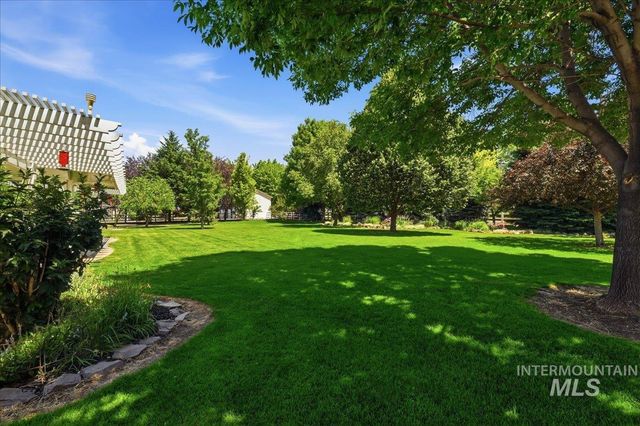 920 N Ashford Ln., Nampa, ID 83687