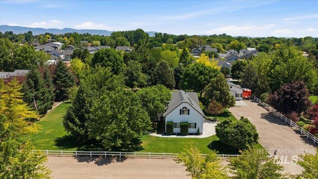 920 N Ashford Ln., Nampa, ID 83687