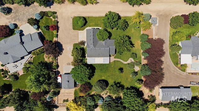 920 N Ashford Ln., Nampa, ID 83687