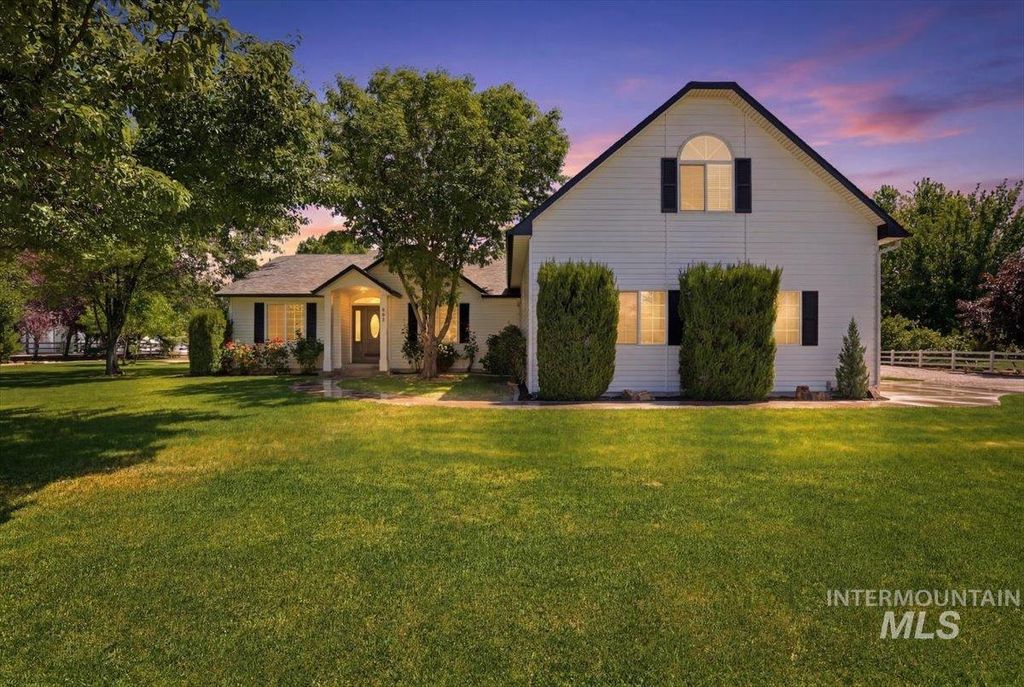 920 N Ashford Ln., Nampa, ID 83687
