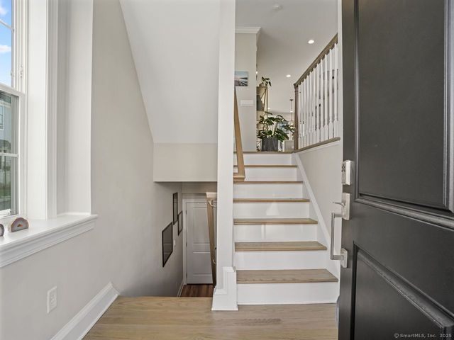 22 Brentwood Circle 22, Danbury, CT 06810