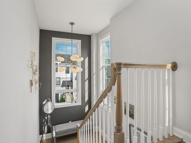 22 Brentwood Circle 22, Danbury, CT 06810